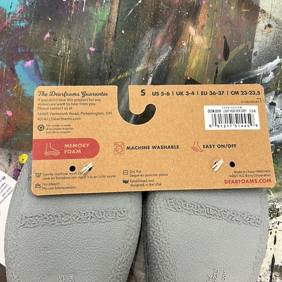NWT Dearfoams Memory Foam Slippers Gray Small - Picture 6 of 6